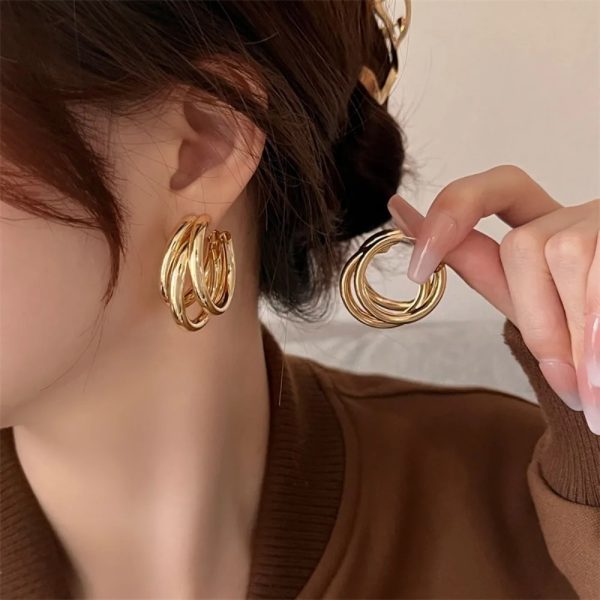 Punk Oval Hoop Earrings Metallic Geometric Piercing