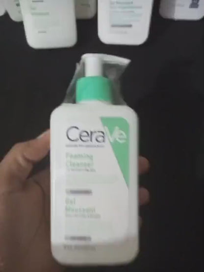 Cerave Smooth Texture Foaming Cleanser – 236ml