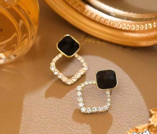 Zircon Korean Black Shiny Earing